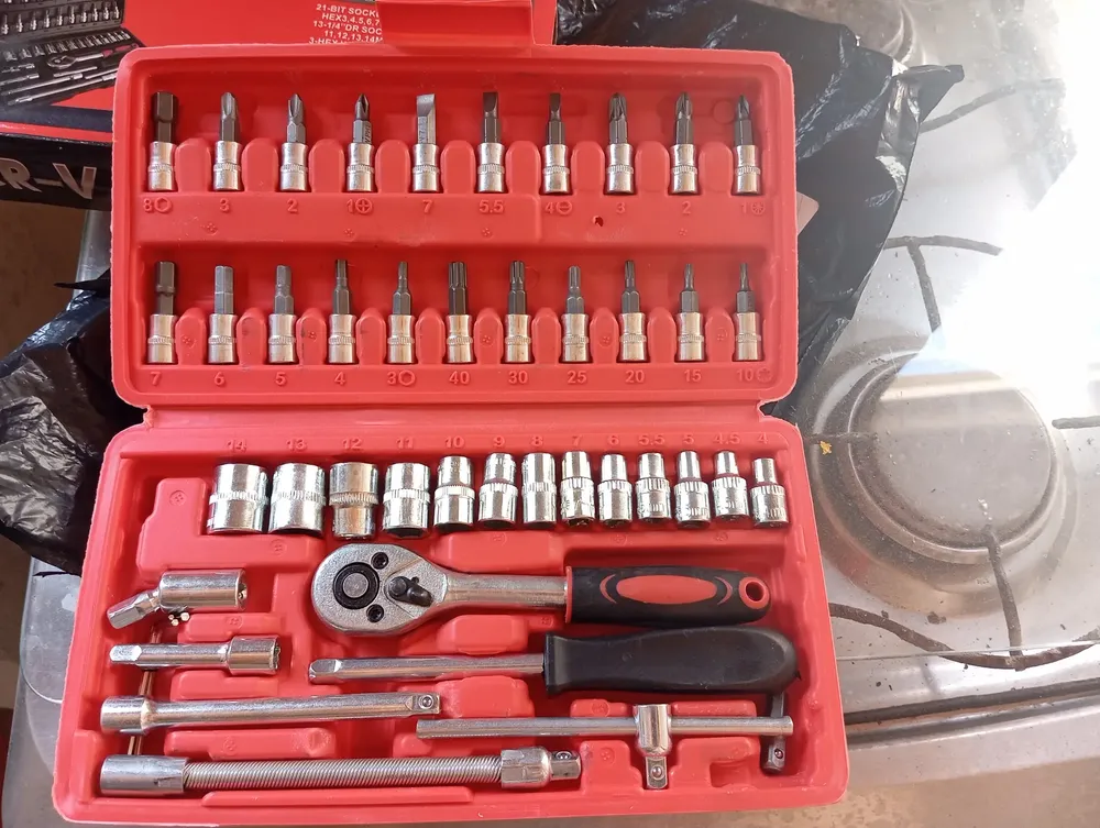Kit Ferramentas Quicko 46 Peças Com Soquetes e Chaves Para Carro e Casa 9