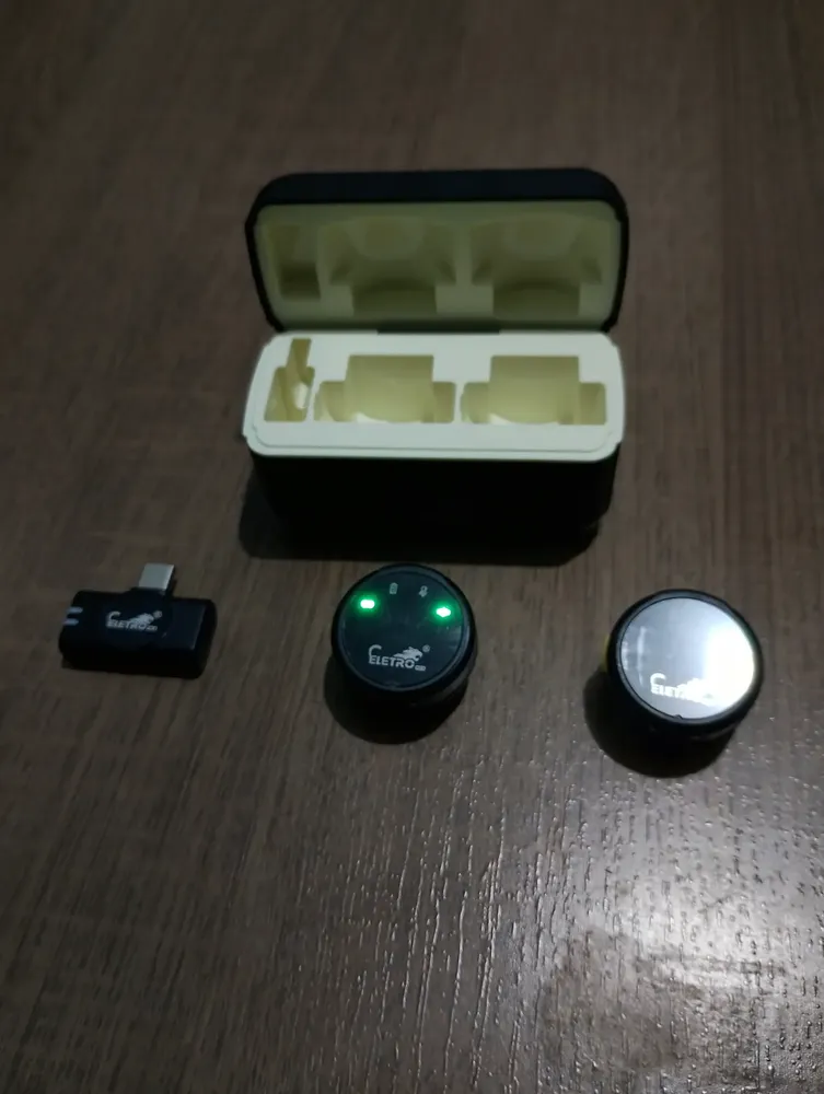 Microfone Lapela Redondo Imã Sem Fio Preto Duplo Anti Ruído Cor Preto - Lightning IPhone 8 ao 14 14