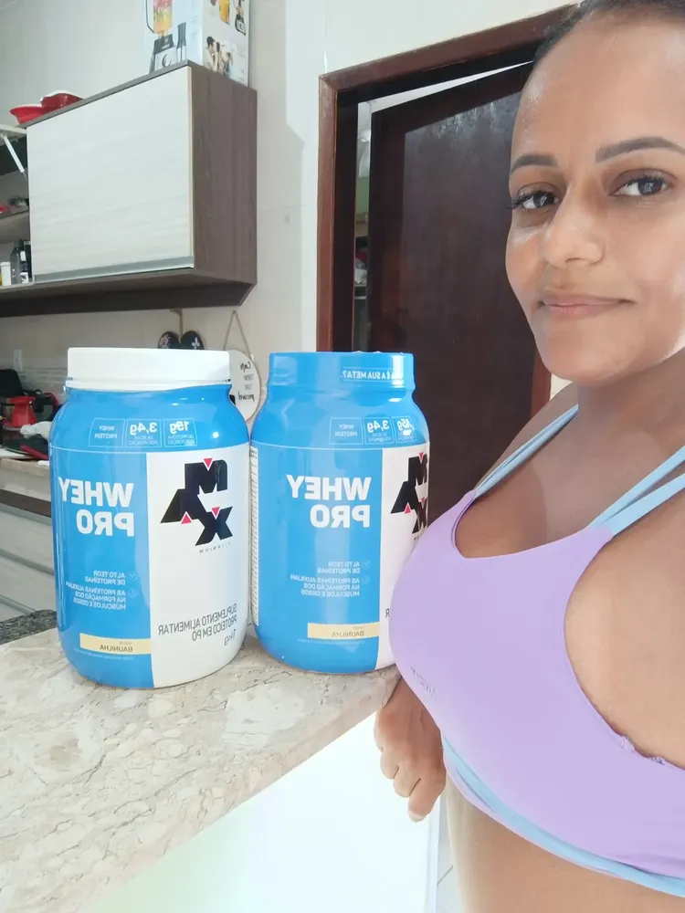 Whey Protein 1kg Whey Pro Max Titanium Sabor Baunilha BCAA e Aminoácidos 13