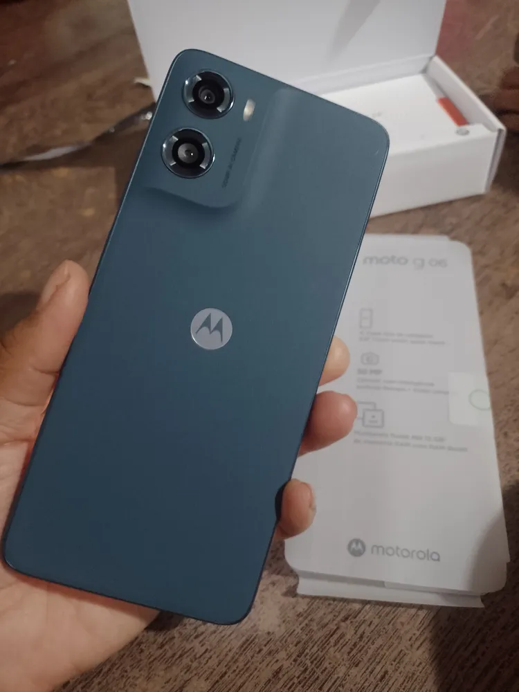 Smartphone Motorola Moto G06 - 256gb 12gb (4gb Ram + 8gb Ram Boost) E Camera 50mp Com Ai Bateria De 5200 Mah Tela 6.9 - Azul Marinho 12
