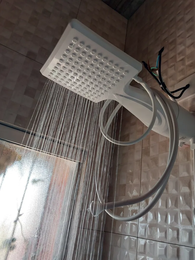 Chuveiro Ducha Loren Shower Eletrônica Lorenzetti Branco Cor Branco Potência 5.5 Kw 15