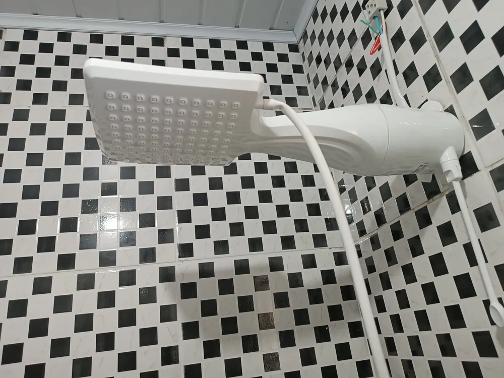 Chuveiro Ducha Loren Shower Eletrônica Lorenzetti Branco Cor Branco Potência 5.5 Kw 9